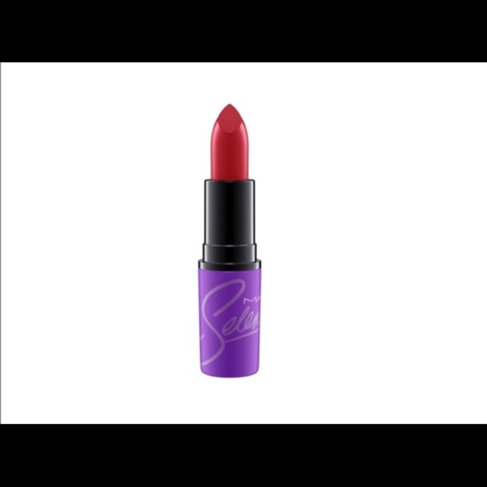 Selena MAC Lipstcik